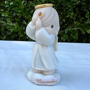 1996 Precious moments November angel girl